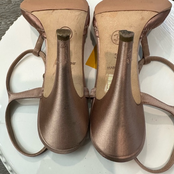 Chanel shoes - Picture 8 of 14